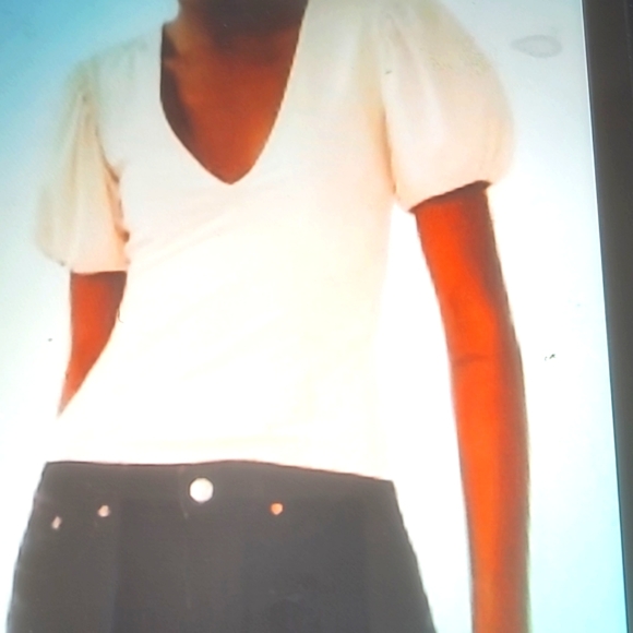 ZARA Puff Sleeves Rib  Top with Plunge Neckline. SZ L - Picture 7 of 9
